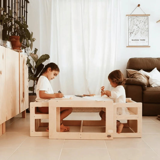 Tavolino con 2 seggioline Montessori