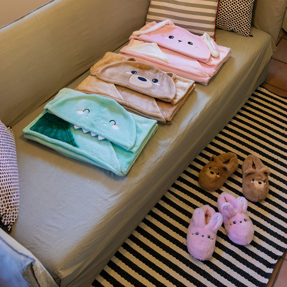 Coperta con cappuccio Legami Bunny - Cosy Hugs