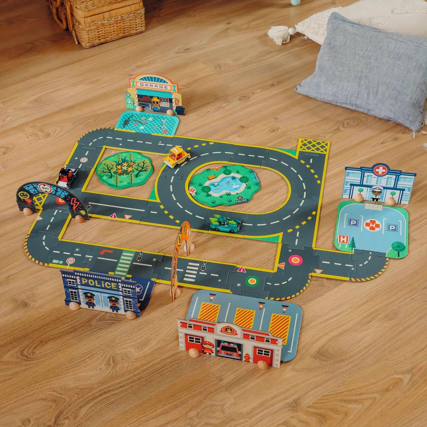 Crazy Motors - Pista Circuito Puzzle Città Gigante