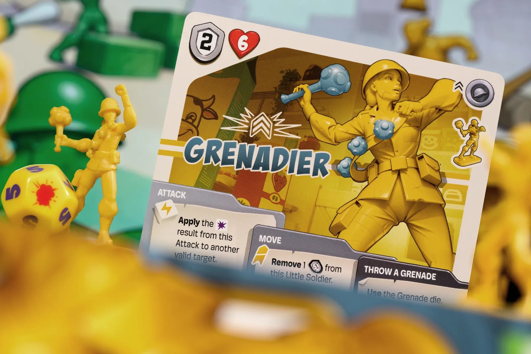 Solda-Tiny - carta personaggio Granatiere con soldatino giallo, gioco da tavolo Mancalamaro