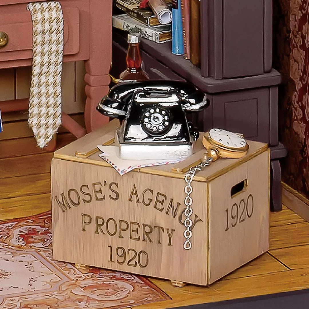 Miniature House Mystic - Mose's Detective Agency
