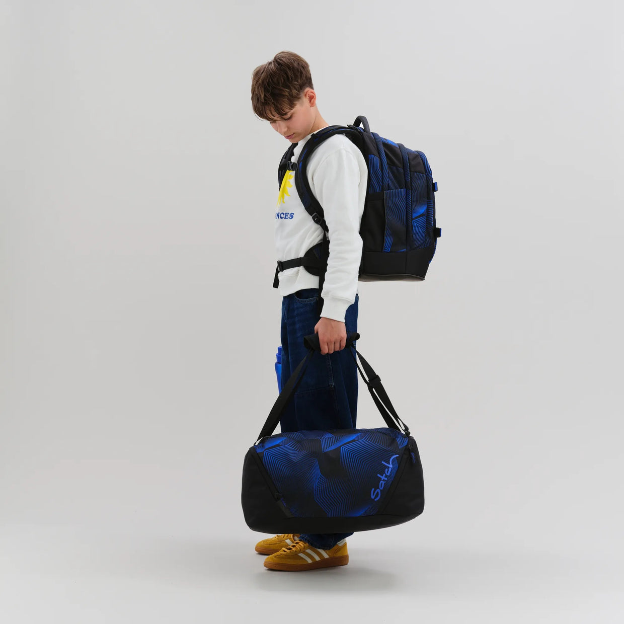 Zaino Satch Pack Seismic Blue indossato - dettaglio