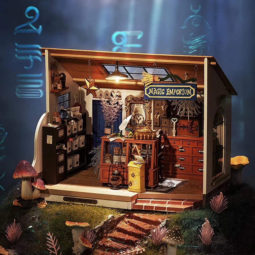 Miniature House Mystic - Kiki's Magic Emporium