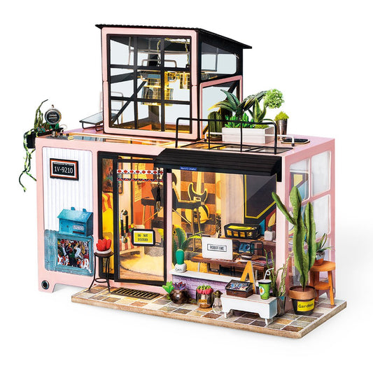 Miniature House - Kevin's Studio