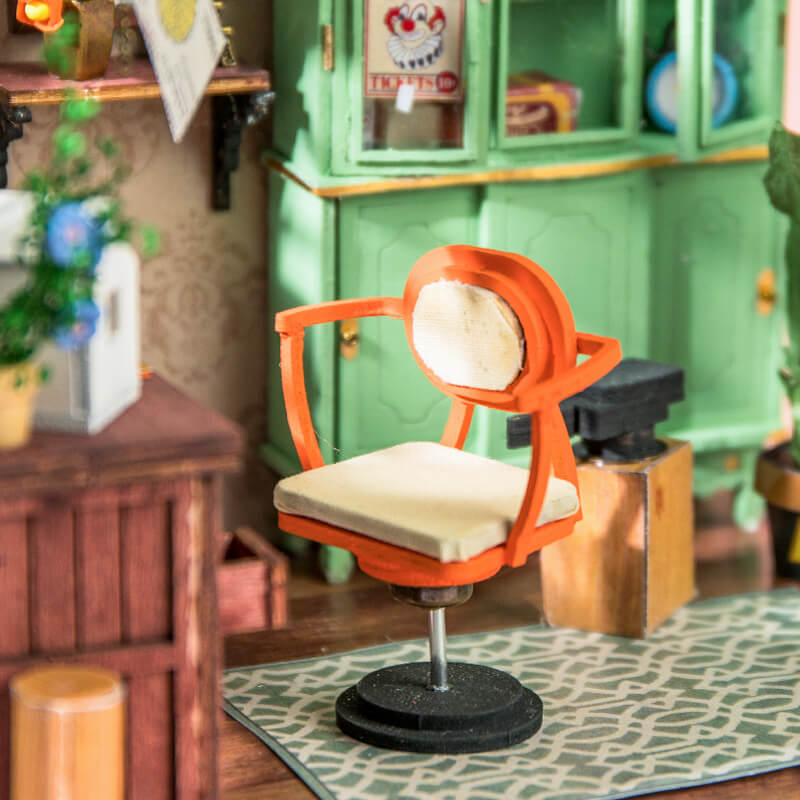 Miniature House - Jimmy's Studio